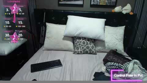 Lizz  online show from 09.23.25