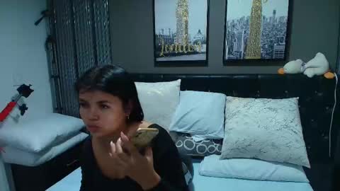 Lizz  online show from 09.24.25