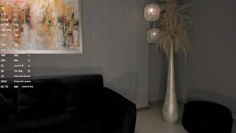 Lizzi  online show from 04.14.26