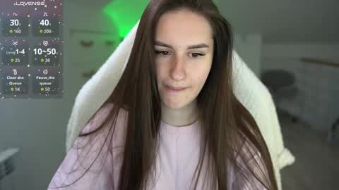 Lizi-Fox online show from 10.18.25