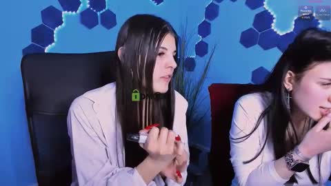 Snapshot of lizzie_boom chatting on 01.15.26 lizzie_boom online show from 01.15.26