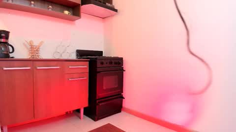 Snapshot of lizzie_williamss chatting on 10.28.25 lizzie_williamss online show from 10.28.25