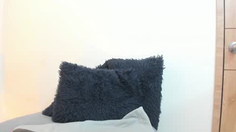 Snapshot of lizzie_williamss chatting on 12.21.25 lizzie_williamss online show from 12.21.25