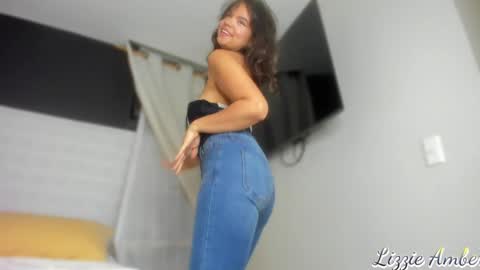 lizzieamber online show from 12.28.24