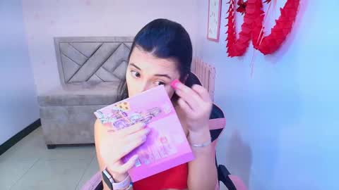 Snapshot of lizzyluk_ch chatting on 02.14.25 Lizzy SCHEDULE BROADCASTING Monday-Saturday 11am4pm Colombia online show from 02.14.25