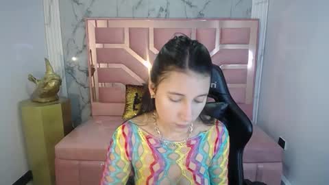 Snapshot of lizzyluk_ch chatting on 02.15.25 Lizzy SCHEDULE BROADCASTING Monday-Saturday 11am4pm Colombia online show from 02.15.25