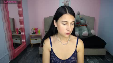 Snapshot of lizzyluk_ch chatting on 02.17.25 Lizzy SCHEDULE BROADCASTING Monday-Saturday 11am4pm Colombia online show from 02.17.25