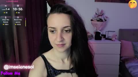 Lizzy Palmer online show from 04.07.26