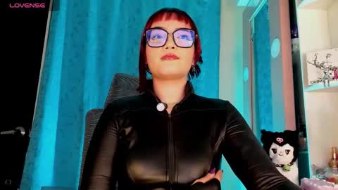 Snapshot of lizzyroses chatting on 02.10.26 Elizabeth but call me Lizz online show from 02.10.26