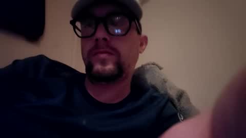 Snapshot of lj18834 chatting on 12.04.25 lj18834 online show from 12.04.25