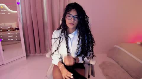 Kloe see you 28-11  to celebrate my birthday online show from 01.21.25