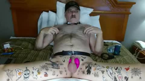 Snapshot of lnsideher69 chatting on 11.03.25 John online show from 11.03.25