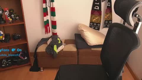 Snapshot of lobito_blanco97 chatting on 01.09.26 Lobito blanco Thefckingwolf main account online show from 01.09.26