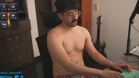 Snapshot of lobito_blanco97 chatting on 04.28.26 Lobito blanco Thefckingwolf main account online show from 04.28.26