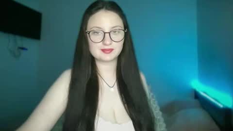 locaalis1 online show from 10.11.25