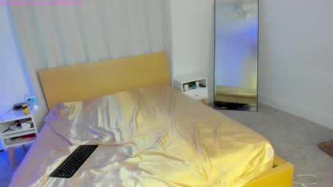 Snapshot of lodaddy_gets_dirty chatting on 02.25.25 lolo 3 online show from 02.25.25