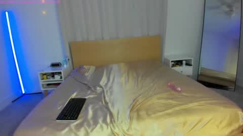 Snapshot of lodaddy_gets_dirty chatting on 02.25.25 lolo 3 online show from 02.25.25