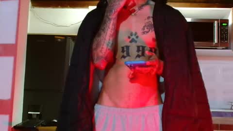 Snapshot of logan__777 chatting on 10.27.25 Logan online show from 10.27.25