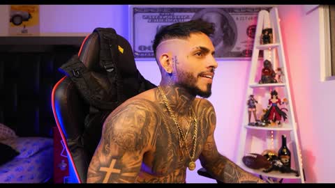 Snapshot of logan_hugh8 chatting on 01.29.25 logan_hugh8 online show from 01.29.25