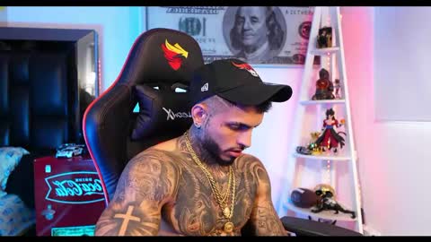 Snapshot of logan_hugh8 chatting on 02.28.25 logan_hugh8 online show from 02.28.25