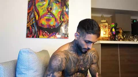 Snapshot of logan_hugh8 chatting on 09.15.25 logan_hugh8 online show from 09.15.25