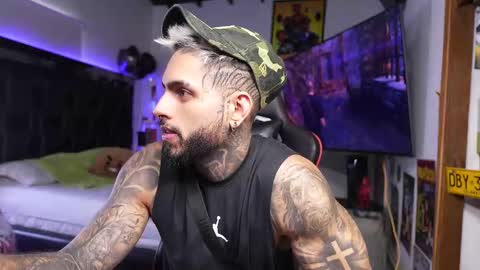 logan_hugh8 online show from 03.14.26