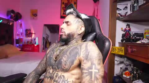 logan_hugh8 online show from 03.30.26