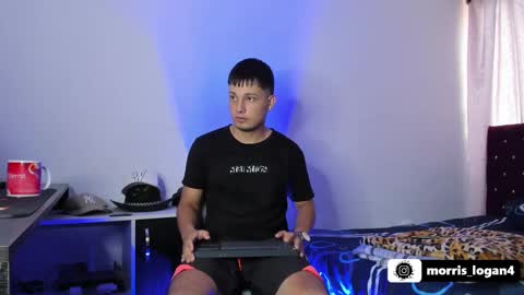 Logan morris online show from 02.17.25