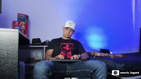 Logan morris online show from 03.01.25