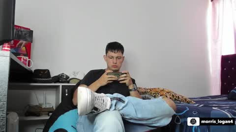 Logan morris online show from 03.04.25