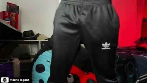 Logan morris online show from 03.12.25