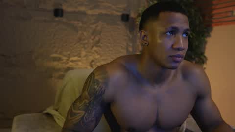 Snapshot of logan_varela chatting on 10.19.25 logan_varela online show from 10.19.25