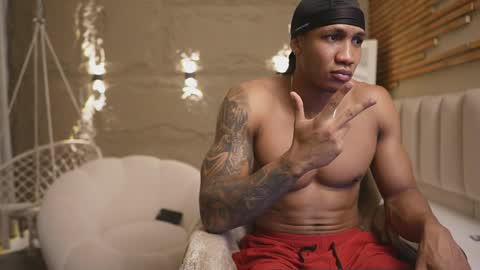 logan_varela online show from 04.08.26