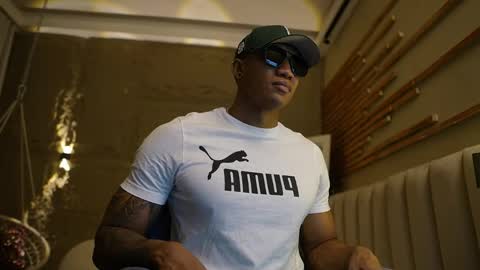 logan_varela online show from 04.19.26