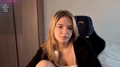 Logan and Katana online show from 10.13.25