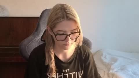 Logan and Katana online show from 04.02.26