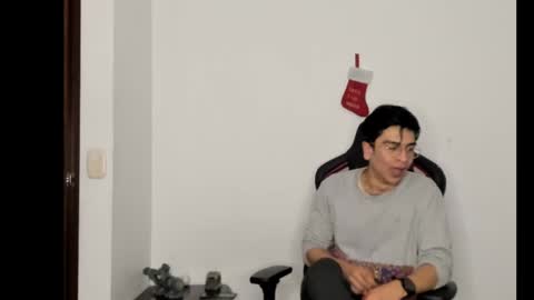 Snapshot of logannick chatting on 12.05.24 Logan online show from 12.05.24