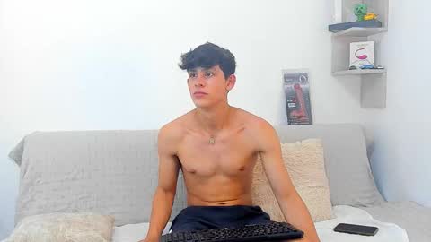 Snapshot of loganoficialx chatting on 09.10.25 loganoficialx online show from 09.10.25