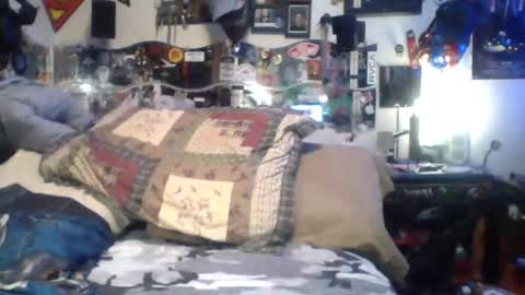 Snapshot of loganpax chatting on 12.03.25 loganpax online show from 12.03.25