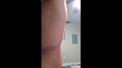 Snapshot of loganreaves69 chatting on 04.25.26 Logan Reaves online show from 04.25.26