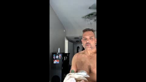 Snapshot of loganreaves69 chatting on 05.02.26 Logan Reaves online show from 05.02.26