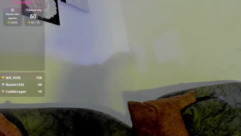 Snapshot of logantwink18 chatting on 10.05.25 logantwink18 online show from 10.05.25