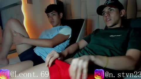 logantwink18 online show from 04.12.26