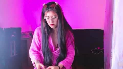 Snapshot of lois_fer chatting on 02.23.26 Lois online show from 02.23.26