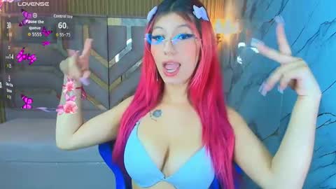 Snapshot of lola_bonnie_r chatting on 11.17.25 Lola online show from 11.17.25