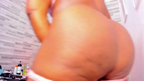 Lola online show from 02.21.25