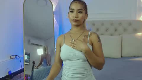 lola red online show from 10.27.25