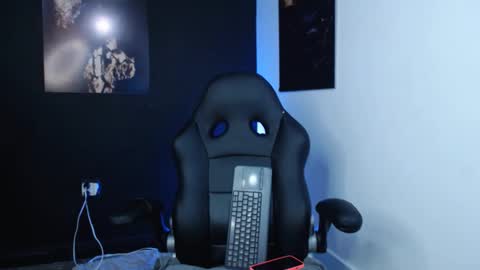 lola red online show from 12.20.25