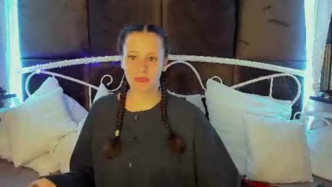 Lola online show from 07.04.26