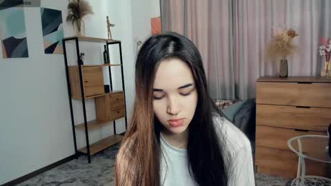 Snapshot of lola_weis chatting on 02.08.26 Melina online show from 02.08.26